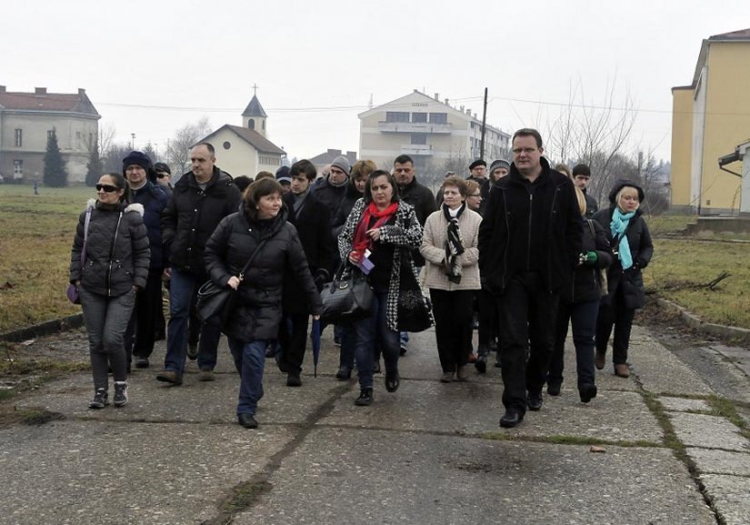 FOTO: Uz turističke vodiče, Varaždinci prvi puta ušli u vojarnu u Optujskoj