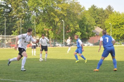 Jalžabet je boljom igrom u nastavku susreta potpuno zaslužemo pobijedio Mladost Komet 4:1