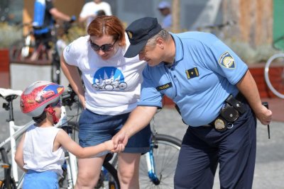 Akcijom &quot;Pješaci i biciklisti&quot; utvrđeno 38 prekršaja, najviše ih počinili - biciklisti