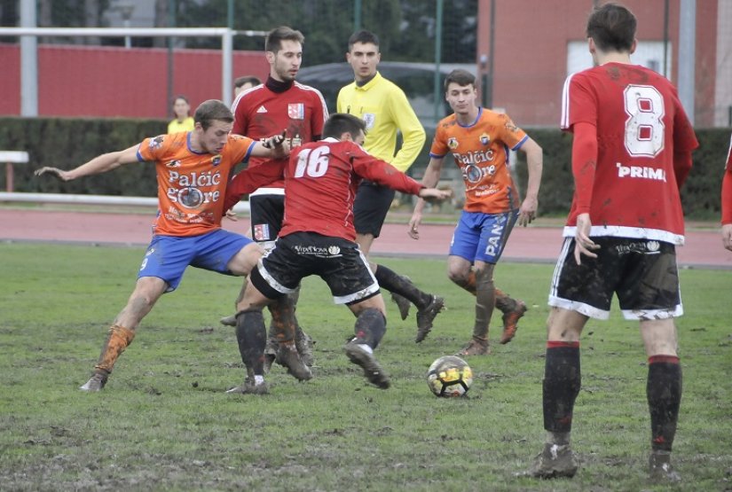 Susret na stadionu Sloboda odigran je po terenu teškom za igru