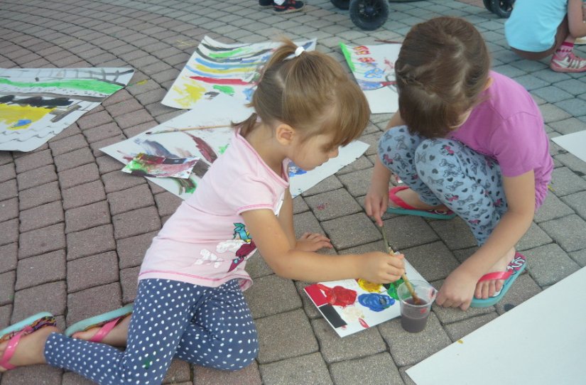 U Ludbregu &quot;street painting&quot;, a zatim predstava Šarenog svijeta