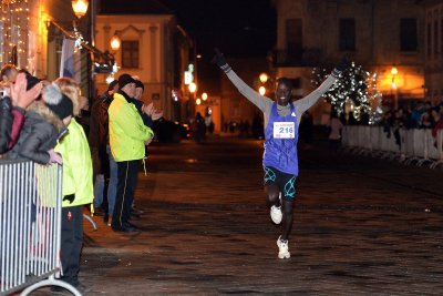 &quot;Atmosfera je super! Odlično je trčati pod vatrometom i uz ljude koji navijaju i čestitaju&quot;