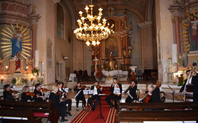 FOTO: Koncertom Hrvatskog komornog orkestra završili ovogodišnji Dani općine Vinica