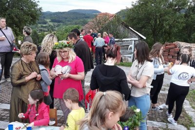 FOTO: Na Vilinskom igrišču družili se s vilama, jeli medenjake i zvonili na zvoniku