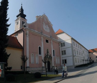 Blagdan je Sveta tri kralja ili Bogojavljenje, a time i kraj božićnim drvcima u domovima