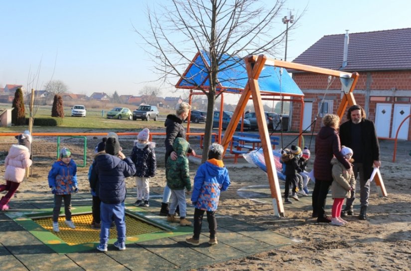 Završili radovi na igralištu u Gornjem Kućanu uz nogometni teren Udarnika 32