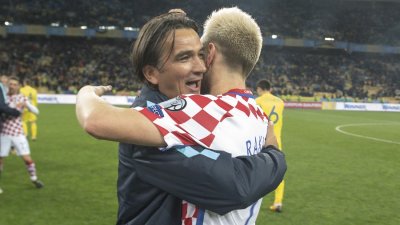 VIDEO Zlatko Dalić i Vatreni: Budite odgovorni i ostanite doma