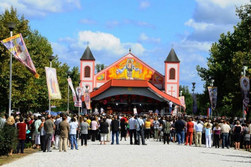 SVETA NEDJELJA Apel uoči središnjeg misnog slavlja u Ludbregu: vjernici, nosite maske i držite razmak!