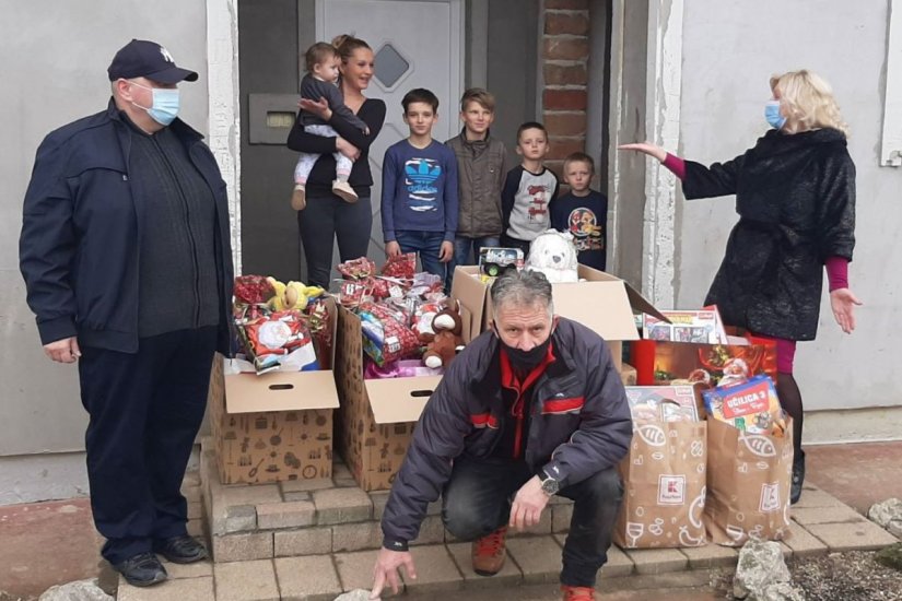 Reformisti Općine Trnovec Batrolovečki darivali obitelj Pajtak