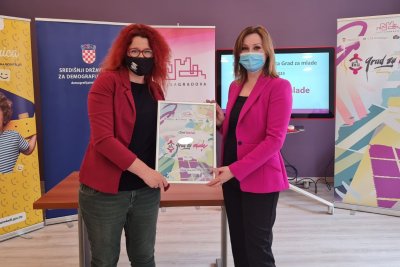 Zamjenici gradonačelnika Sandri Malenici službeno uručen certifikat „Grada za mlade“