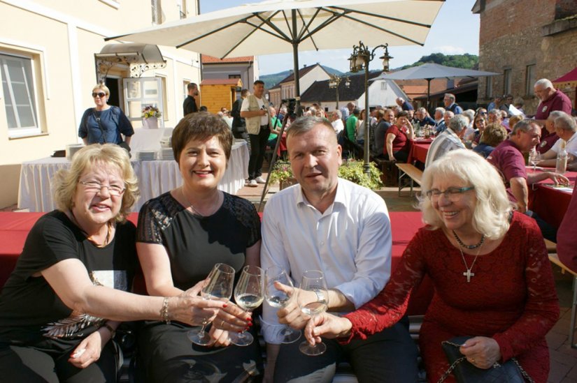 FOTO Zlatna kapljica u Varaždinske Toplice privukla brojne pa i iz BiH te Slovačke