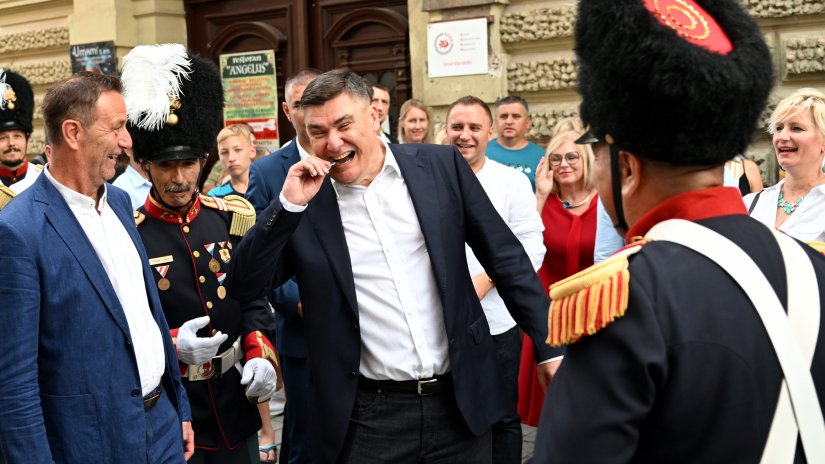 FOTO Dobro raspoloženi Milanović na Špancirfestu obišao izlagače, družio se...