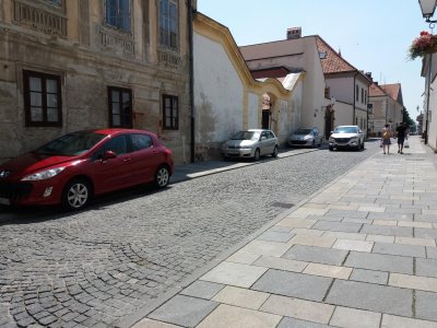 Najavljen novi nadzor prometa gradskom jezgrom; kazne i do tisuću eura za neovlaštene vožnje centrom