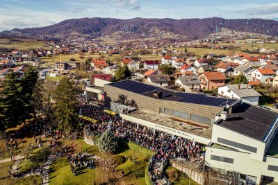 FOTO: I ovogodišnji podnevni doček Nove godine oduševio Marofčane!