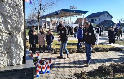 FOTO Dan kada je Tovarnik plakao: Braniteljske udruge odale počast žrtvama