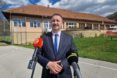 NOVI MAROF U tijeku građevinski radovi na adaptaciji Stare škole Presečno