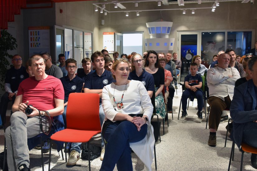 U centru LORI Održano predavanje o prvom hrvatskom satelitu