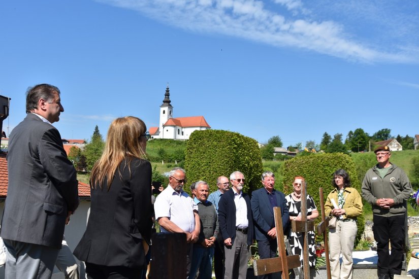 FOTO Komemoracija za žrtve rata i poraća u Donjoj Višnjici
