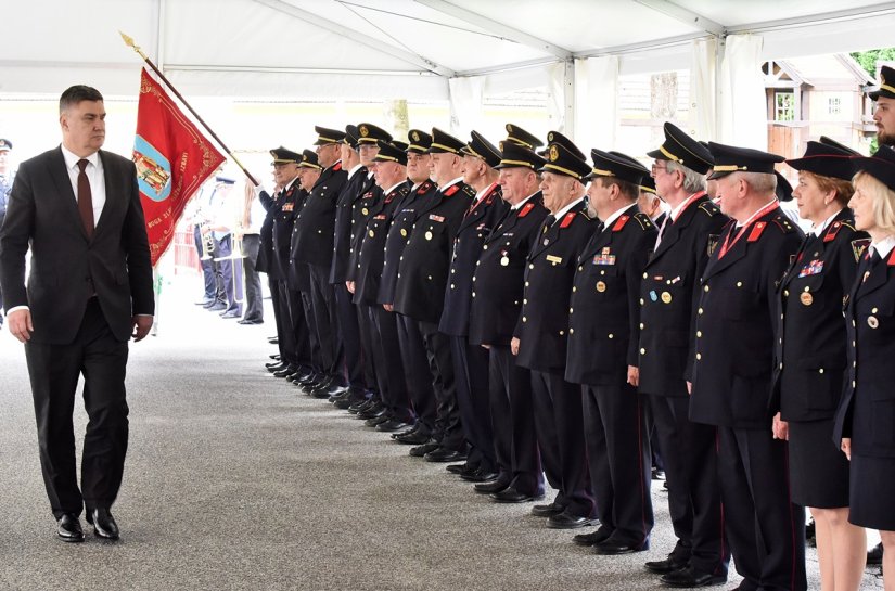 FOTO Predsjednik Milanović u Varaždinu: Vatrogasci su uvijek bili spremni riskirati živote