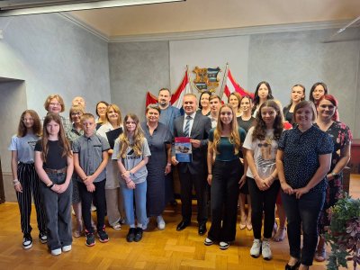 U Županijskoj palači predstavljena brošura „Građanski odgoj i obrazovanje u praksi 2023./2024.“