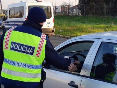 U prometnoj nesreći u Vinici ozlijeđene tri osobe, među njima i dijete