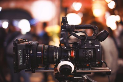 Snima se film o caru Dioklecijanu i traže se statisti za scene orgija