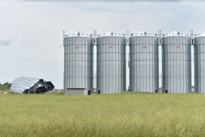 U jučerašnjem nevremenu stradao i jedan od Fanonovih silosa u Poduzetničkoj zoni Kneginec