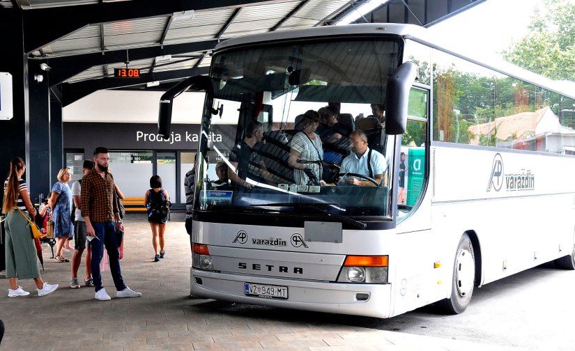 Općina Vidovec i ove školske godine sufinancira prijevoz srednjoškolaca iz Nedeljanca