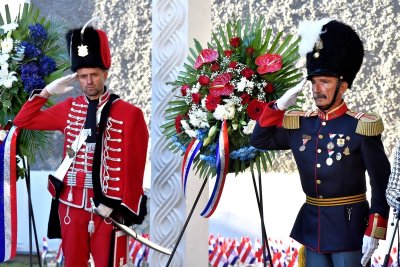 Pronašli krivca koji je razbacao vijence i lampaše položene za Dan oslobođenja Varaždina