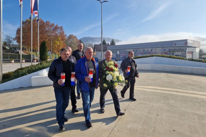 BEDNJA Polaganjem vijenaca kod spomen obilježja hrvatskim braniteljima obilježen blagdan Svih svetih