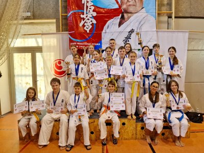 Članovi Karate kluba AIK osvojili 8 zlata, 10 srebra i 8 bronci na Kupu Zagreba