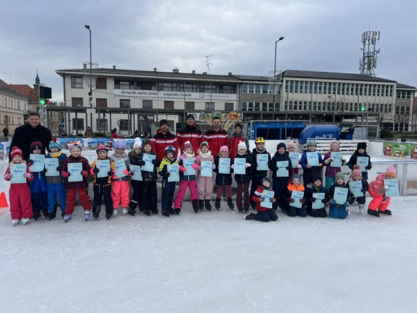 FOTO Uspješno završena Škola klizanja na Kapucinskom trgu