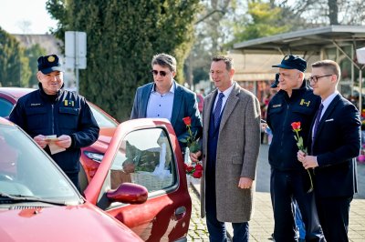 FOTO Tradicionalna čestitka vozačicama povodom Međunarodnog dana žena