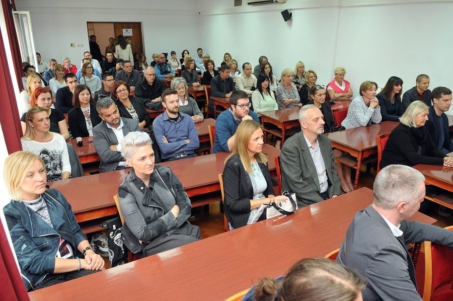 poduzetnicki-fond-grada-varazdina-podjela-ugovora-01.JPG
