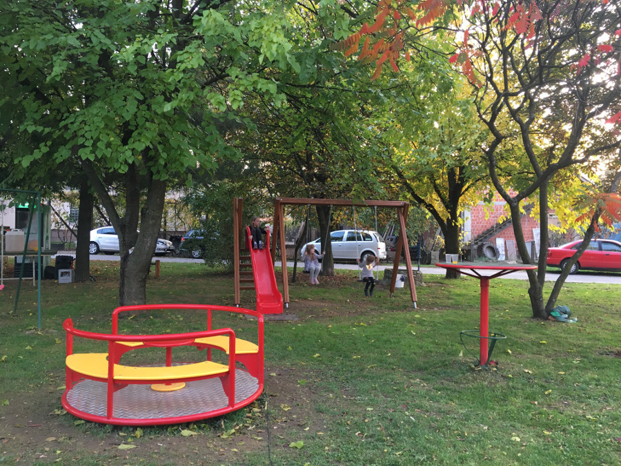 mjesni_park_u_Cestici_3.JPG