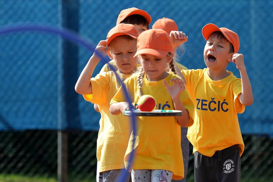 varazdin-djecja_olimpijada_tenis_06.jpg