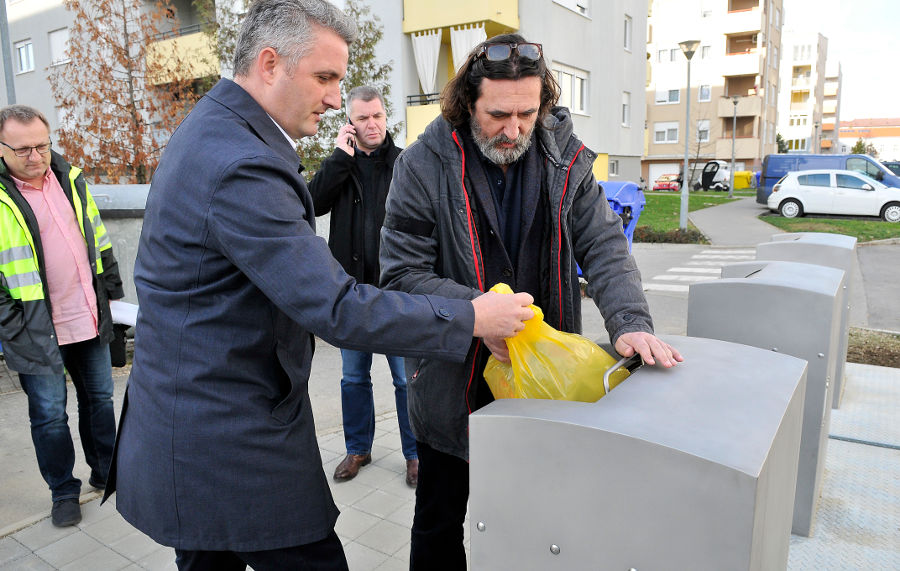 podzemni_spremnici_za_otpad_varazdin_05.JPG