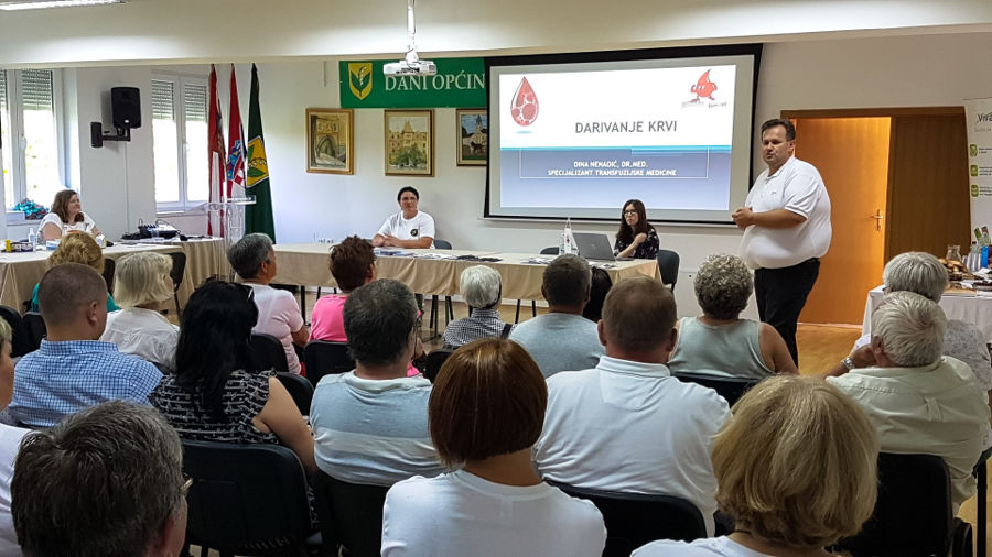 130619-marusa-predavanje-10_Large.jpeg