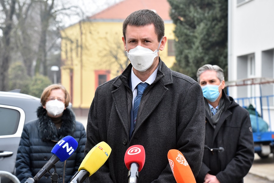 ob_varazdin_06-12_markotic_luksic_kudelic_krobot_3.JPG