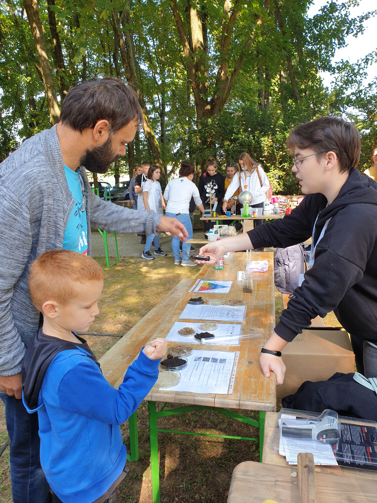 3_osnovna_skola_varazdin_znanstveni_piknik_25092021_2.jpg