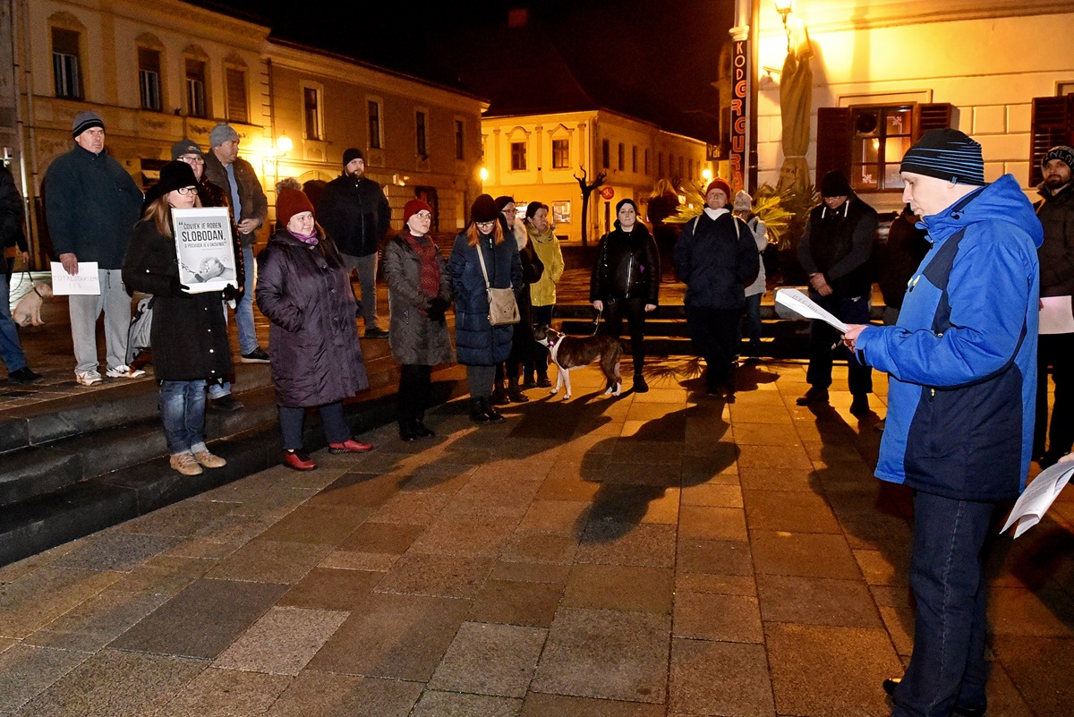 prosvjed_covid_potvrde_varazdin_15-01-2022_6.JPG