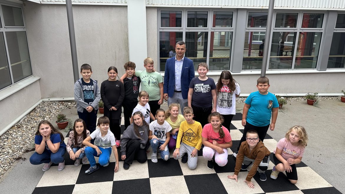 ucionica_na_otvorenom_os_petrijanec_05102023_5.jpg