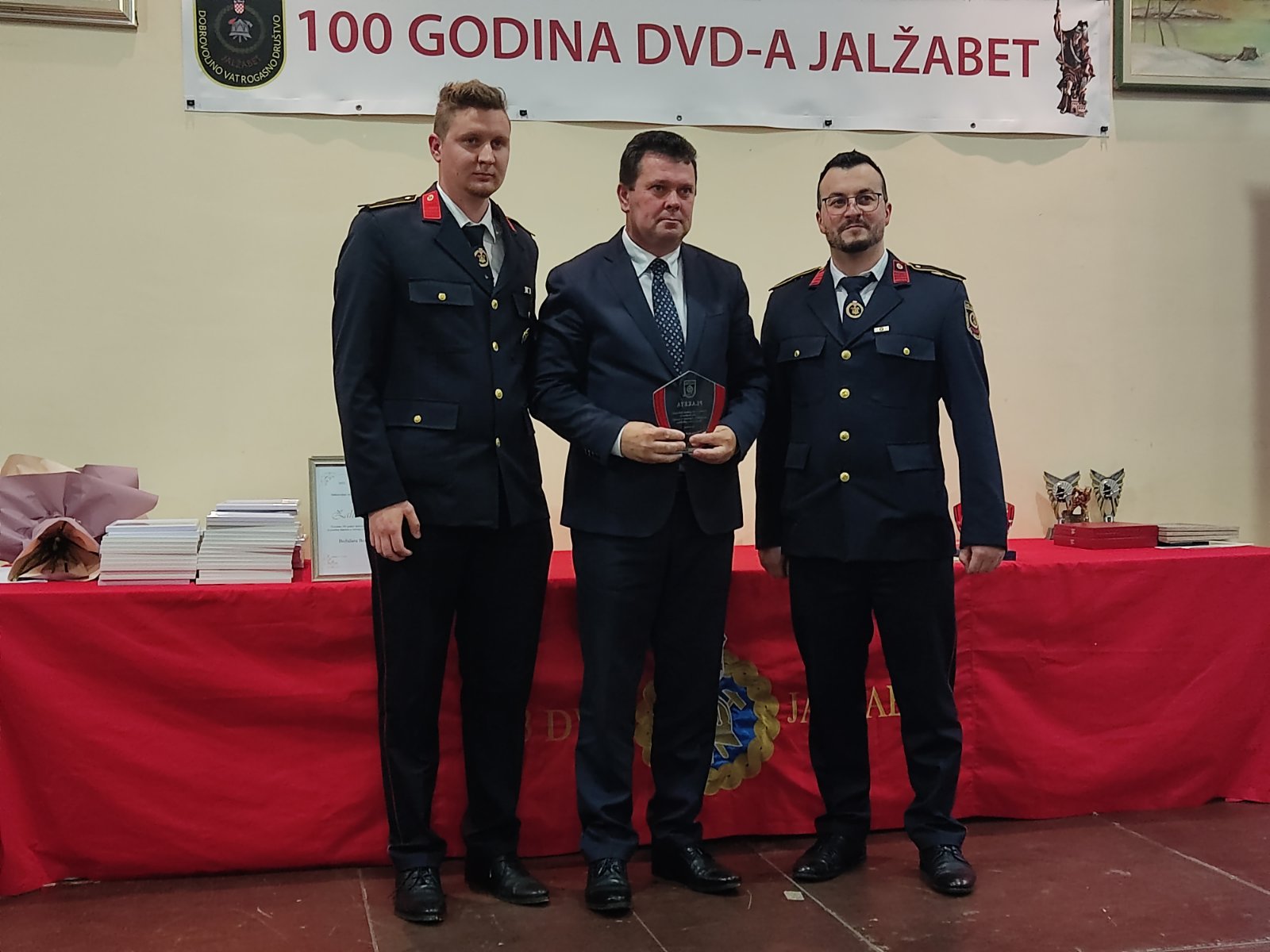 dvd_jalzabet30.jpg