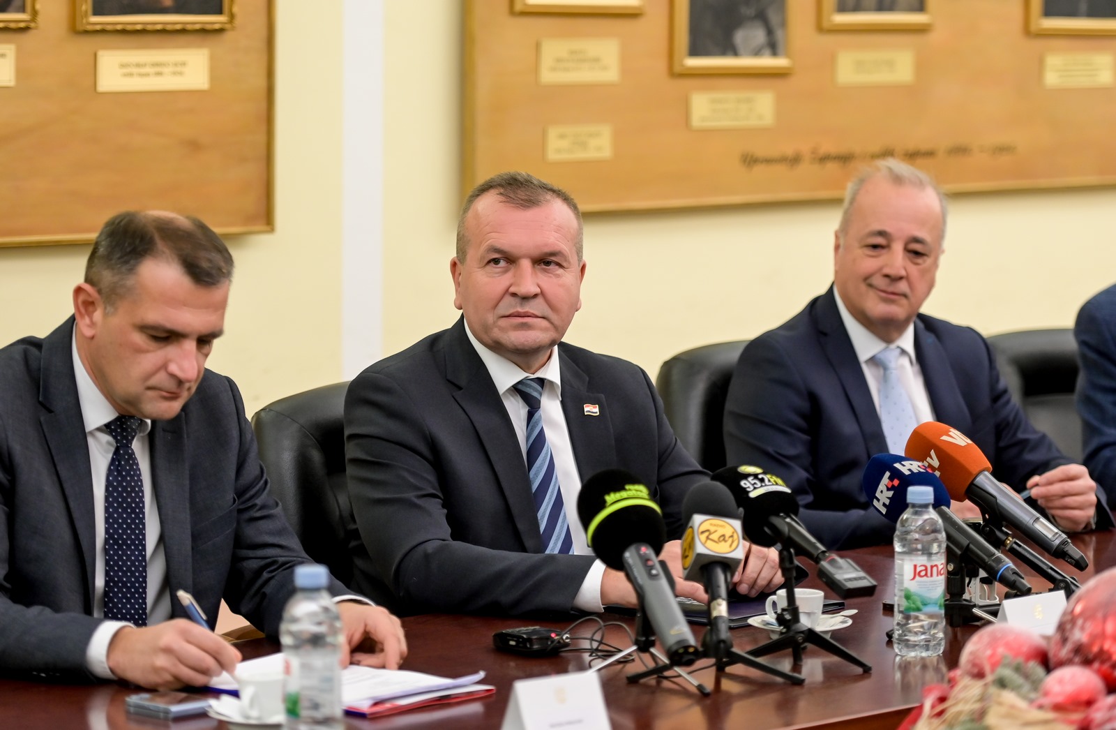 HRS_potpisivanje_ugovora_varazdin_20122024_2.jpg